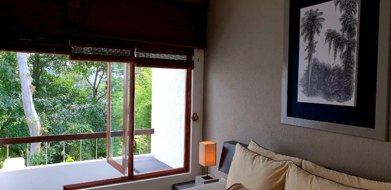 Regent Lodge Hotel & Villa Канди Экстерьер фото