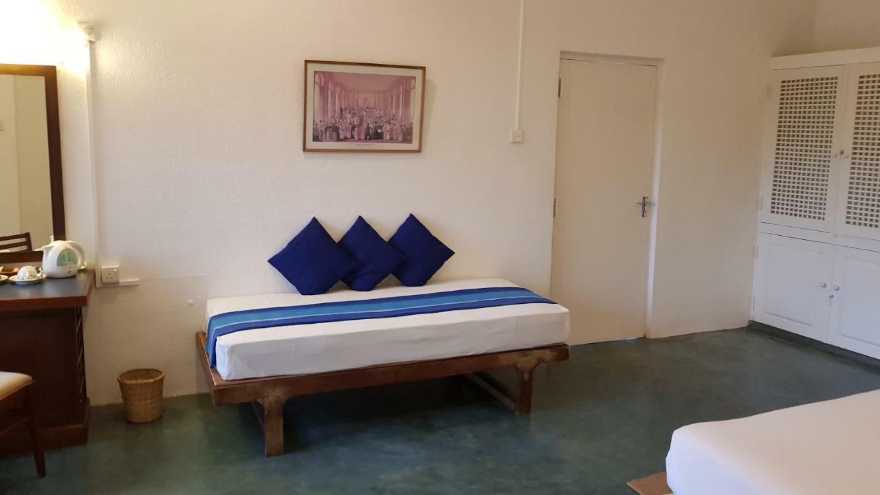 Regent Lodge Hotel & Villa Канди Экстерьер фото